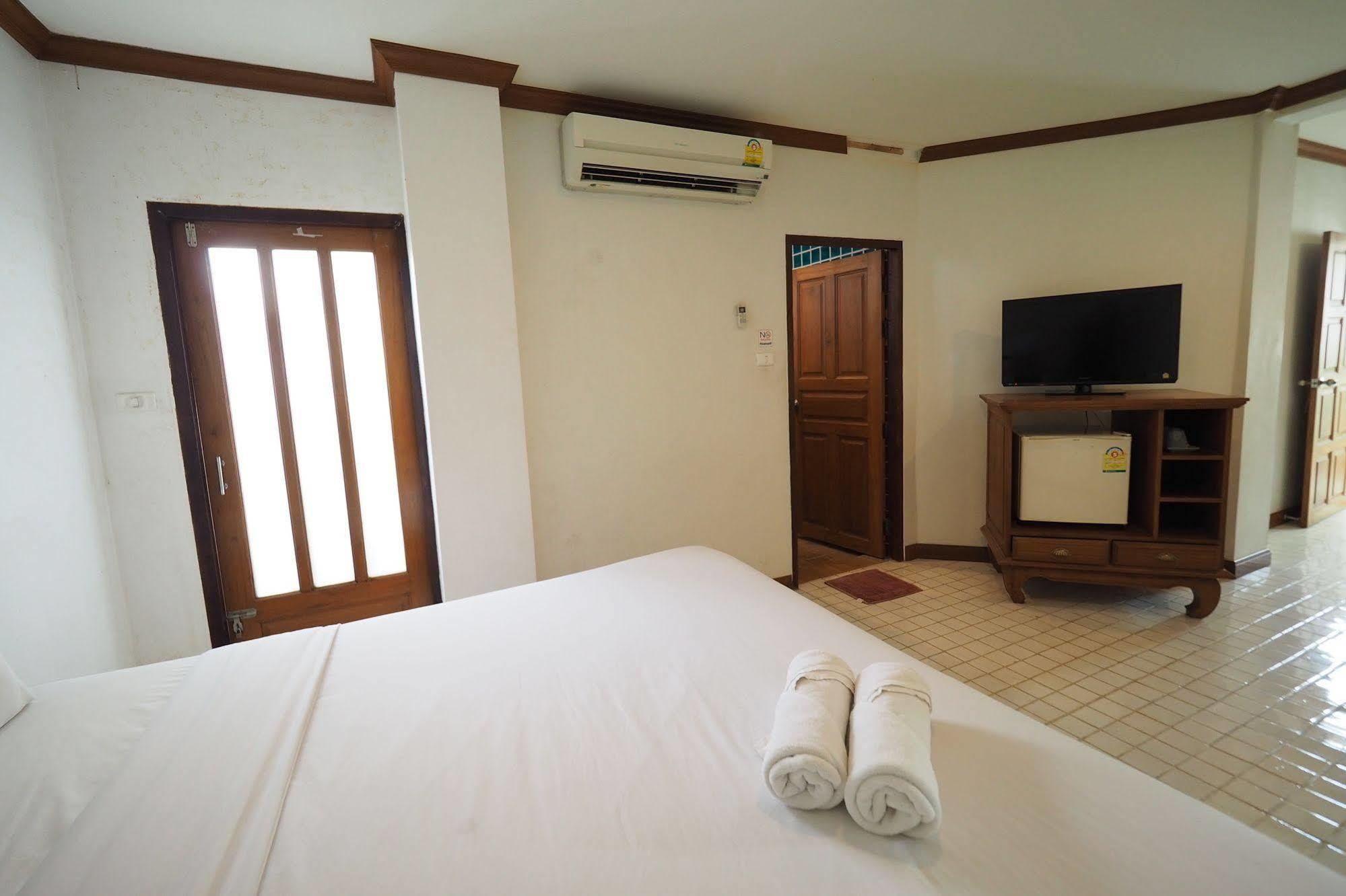 Fah Place Hotel Nan Dış mekan fotoğraf