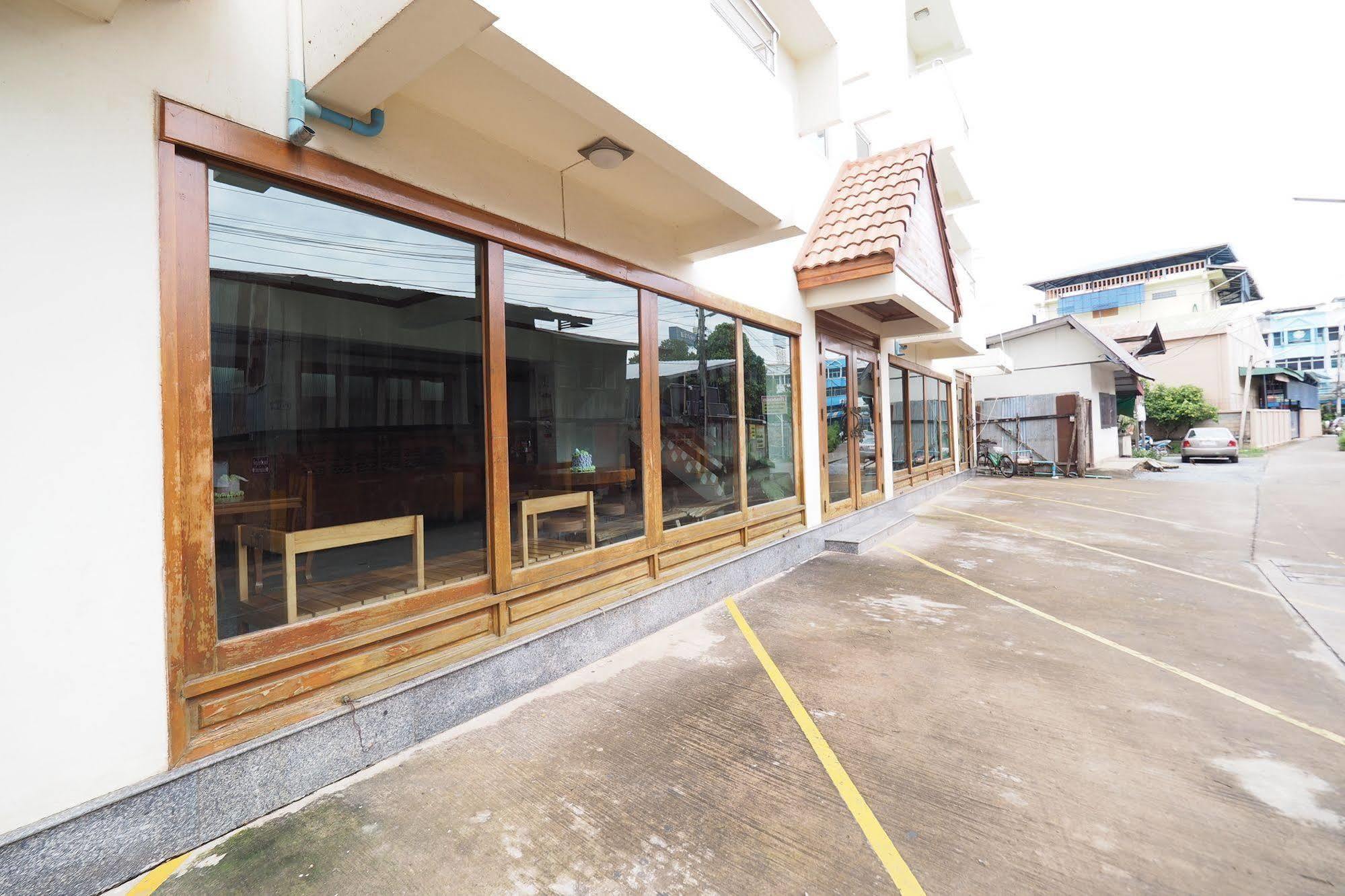 Fah Place Hotel Nan Dış mekan fotoğraf